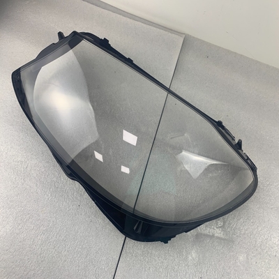 Modello di auto Per Benz C-CLASS W205 Ricambi auto Conchiglia di plastica Superficie di vetro Lampada LED