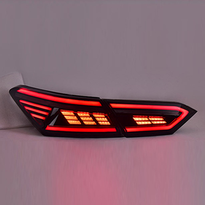 Modello di auto per Toyota ottava generazione Camry 18-22 LED montato luce di coda del volante