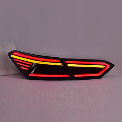 Modello di auto per Toyota ottava generazione Camry 18-22 LED montato luce di coda del volante