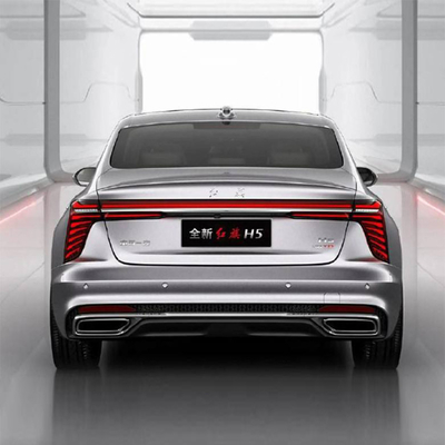 SUV di lusso Hongqi H5 6 Airbags Freno di parcheggio elettrico Edizione benzina top-notch