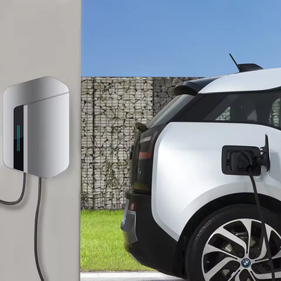 Caricabatterie per veicoli elettrici domestici a 3 fasi da 22 kW tipo 2 Wallbox EV Charger per corrente di uscita standard GB