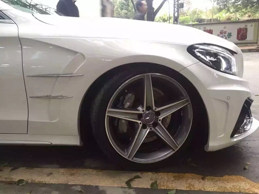 Style Body Kit per Mercedes W205 C-Class Paraurti anteriori Paraurti posteriori Fenders gonne laterali