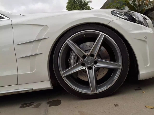 Style Body Kit per Mercedes W205 C-Class Paraurti anteriori Paraurti posteriori Fenders gonne laterali