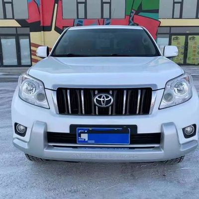 Toyota Land Cruiser Prado Serie Body Kit con Lexus LM Front Bumper e gonne laterali