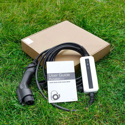 CEE Plug Electric Car Charger Box OEM Portable EV Charger con corrente di uscita 16A 3.6kW