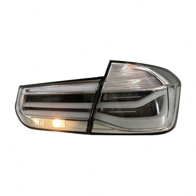 Luce di coda automatica Per BMW F80 M3 F30 Serie 3 2012-2017 Chiara stile Lci Altro modello di auto