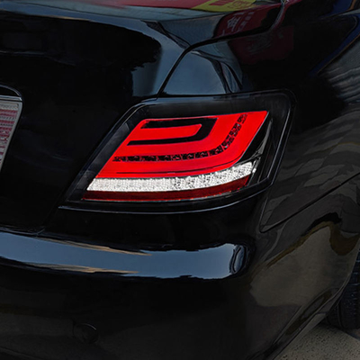 Lumiera a LED modificata di guida, luce di frenata, segnale di svolta posteriore per Toyota Reiz 2005-2009